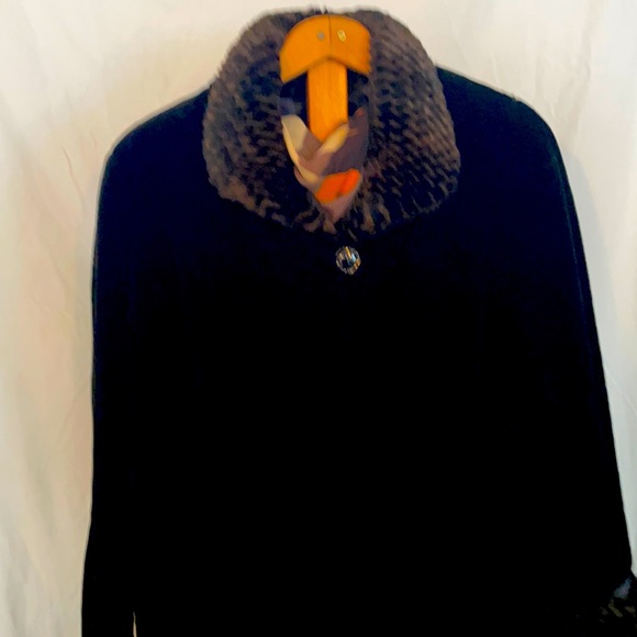 Nwot, Gorgeous faux fur maxi coat - Picture 1 of 9